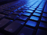 Computertastatur hinter Gittern 